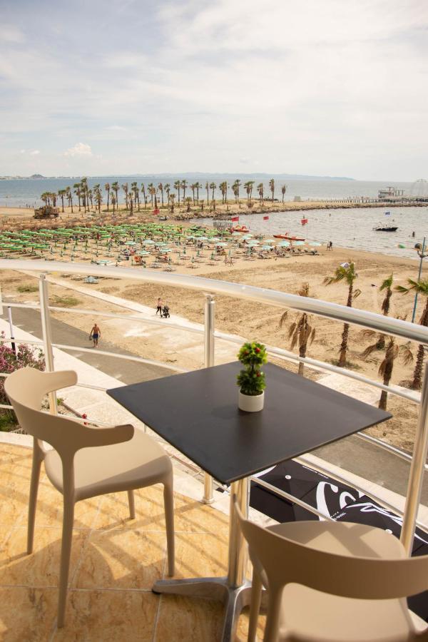 Wave Beachfront Apartments Durres Exterior photo