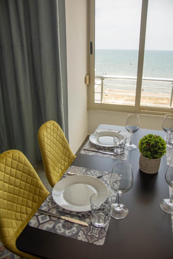Wave Beachfront Apartments Durres Exterior photo