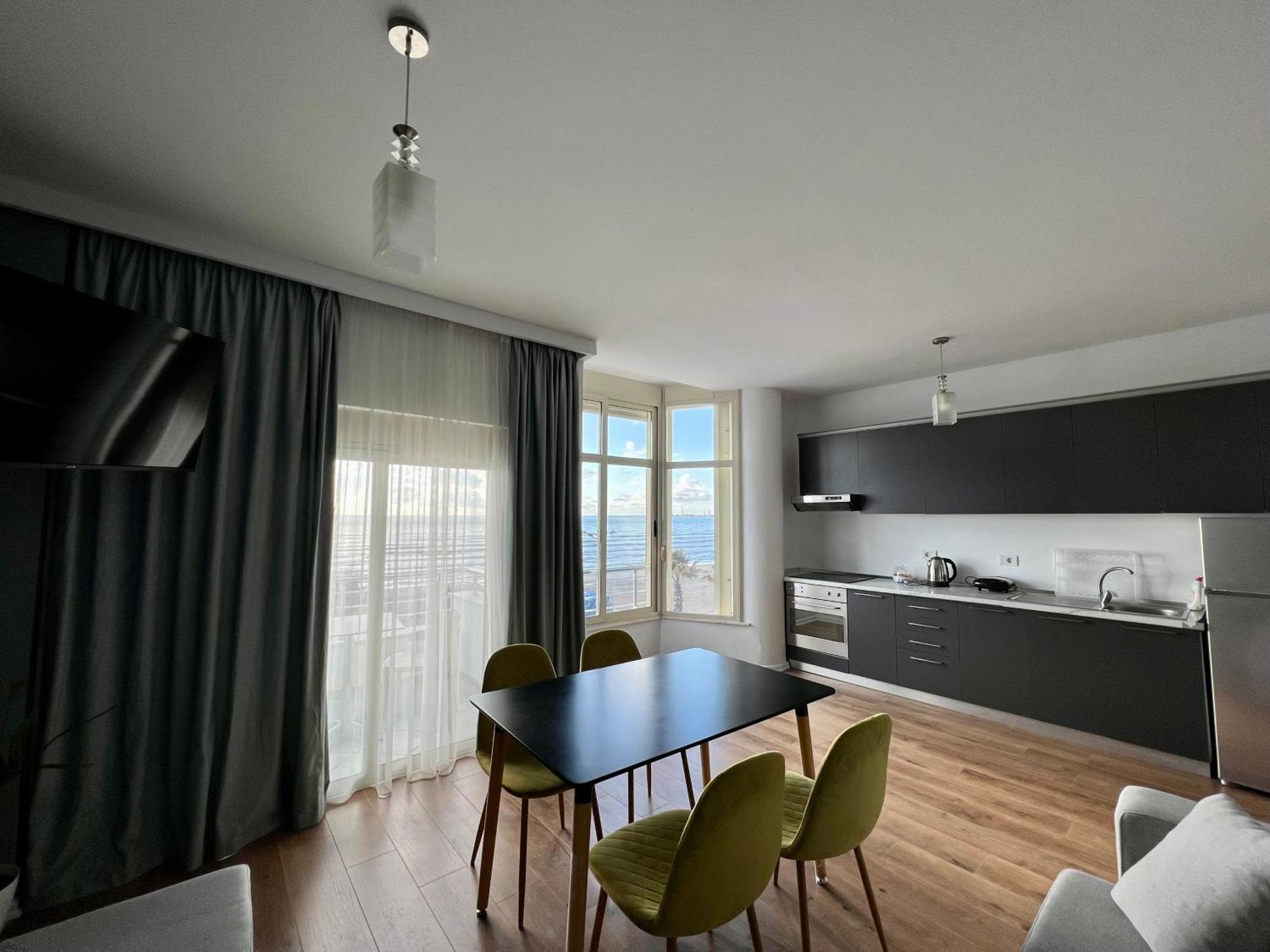 Wave Beachfront Apartments Durres Exterior photo