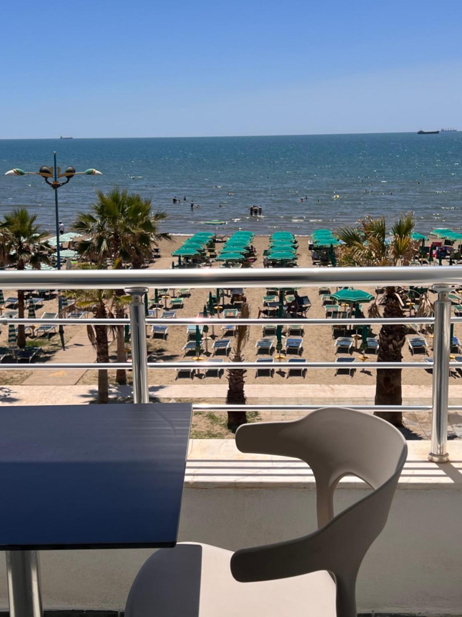 Wave Beachfront Apartments Durres Exterior photo